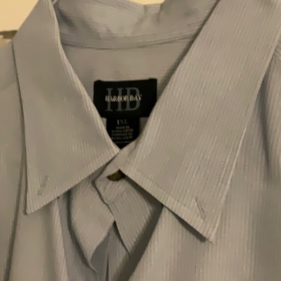 3 Button Downs- short sleeve - Picture 4 of 6